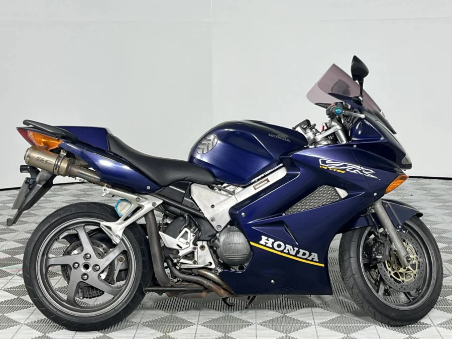 Used 2002 Honda VFR 800 Vtec - WeBuyCars Richmond