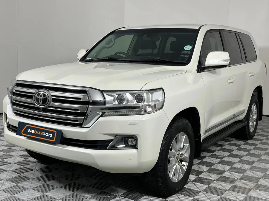 Used 2016 Toyota Land Cruiser 200 4.5D-4D V8 VX - WeBuyCars Germiston Used 2016 Toyota Land Cruiser 200 4.5D-4D V8 VX - WeBuyCars Germiston