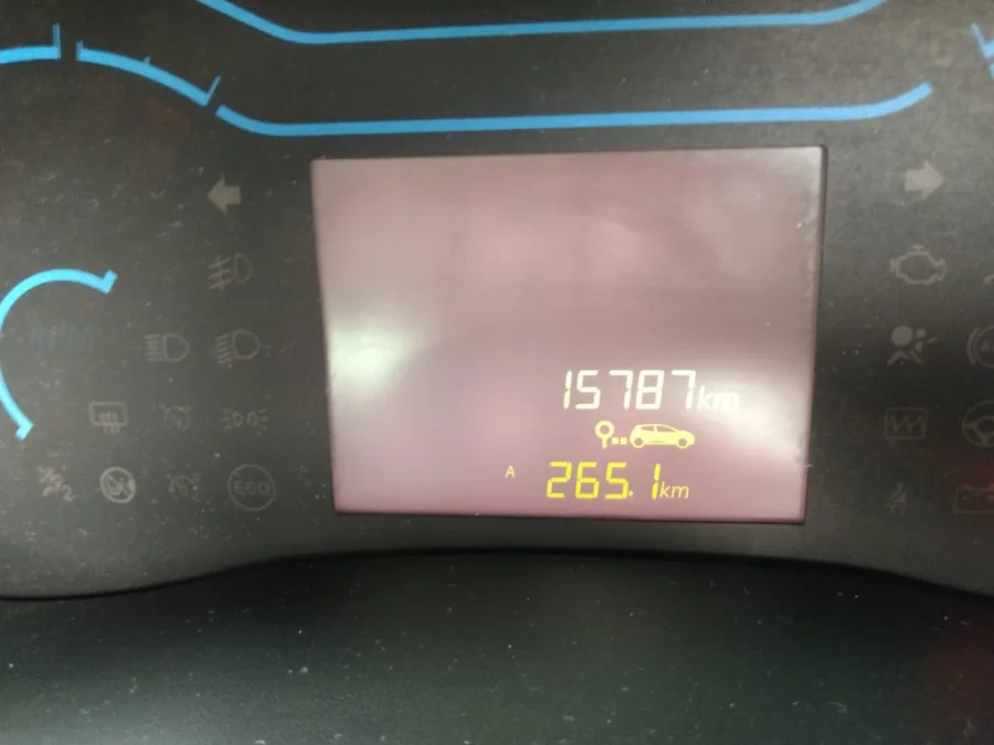Used 2024 Renault Kwid 1.0 Climber - Wariz Auto Used 2024 Renault Kwid 1.0 Climber - Wariz Auto