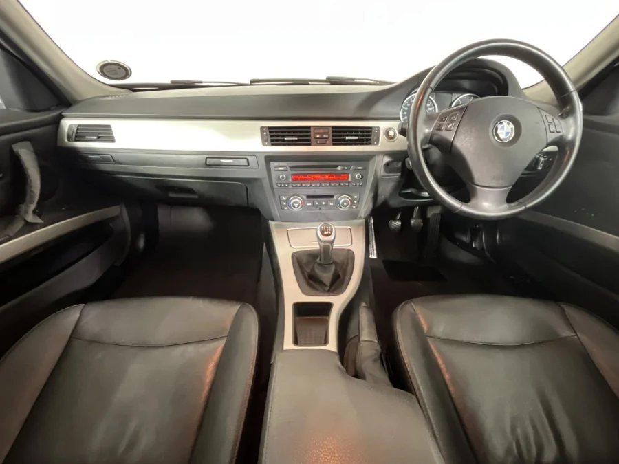 Used 2011 BMW 3 Series 320d - WeBuyCars Silverlakes Used 2011 BMW 3 Series 320d - WeBuyCars Silverlakes