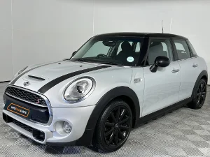 Used 2018 MINI Hatch Cooper S Hatch 5-door Seven 7