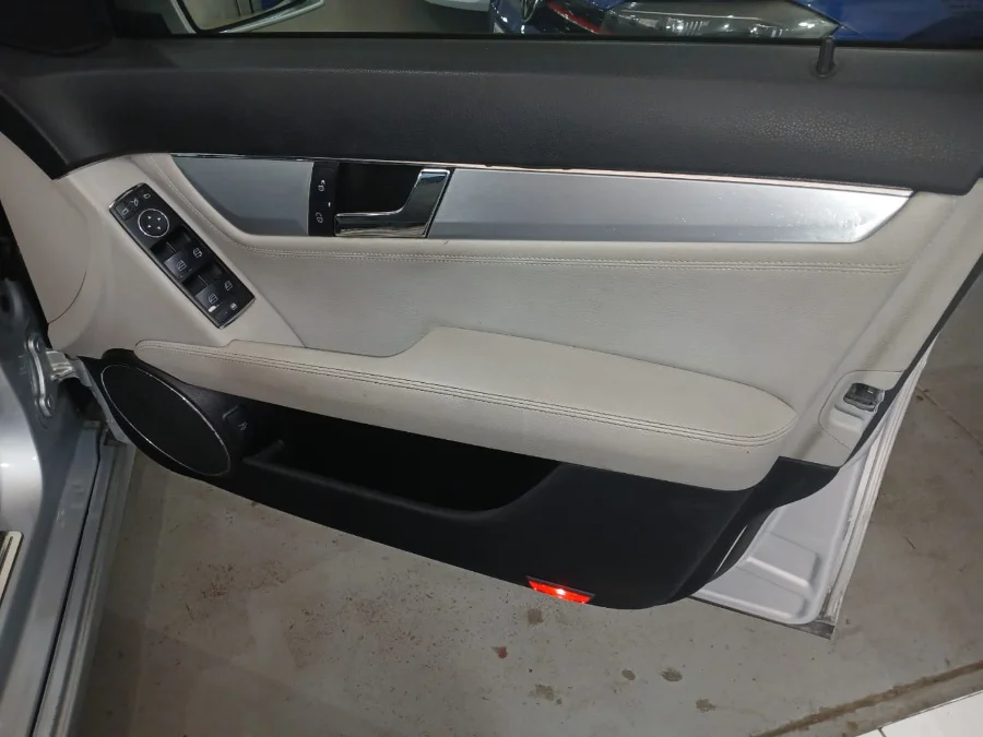 Used 2010 Mercedes-Benz C-Class C200 Classic auto - GAPP Motors Used 2010 Mercedes-Benz C-Class C200 Classic auto - GAPP Motors
