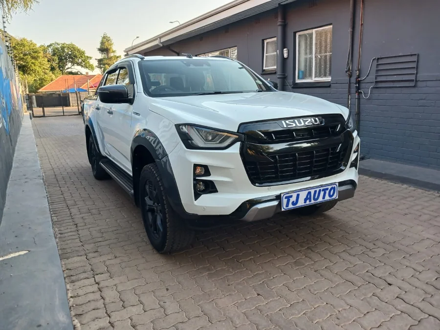 Used 2024 Isuzu D-Max 3.0TD double cab V-Cross - TJ Auto Car Sales