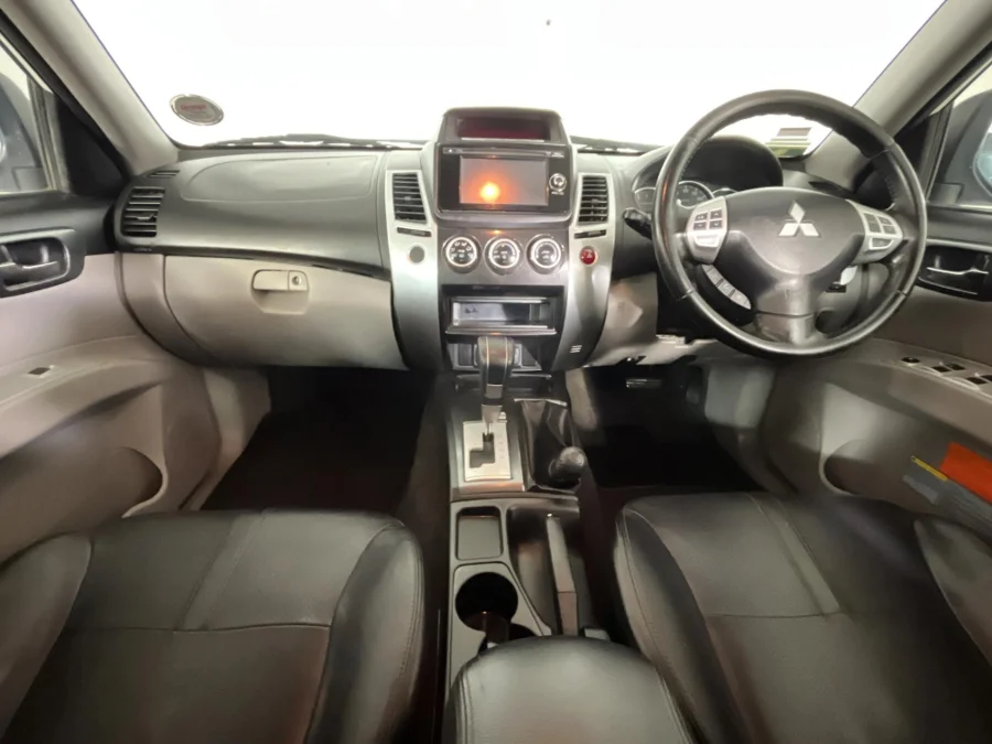 Used 2013 Mitsubishi Pajero Sport 2.5DI-D 4x4 Shogun auto - WeBuyCars Silverlakes Used 2013 Mitsubishi Pajero Sport 2.5DI-D 4x4 Shogun auto - WeBuyCars Silverlakes