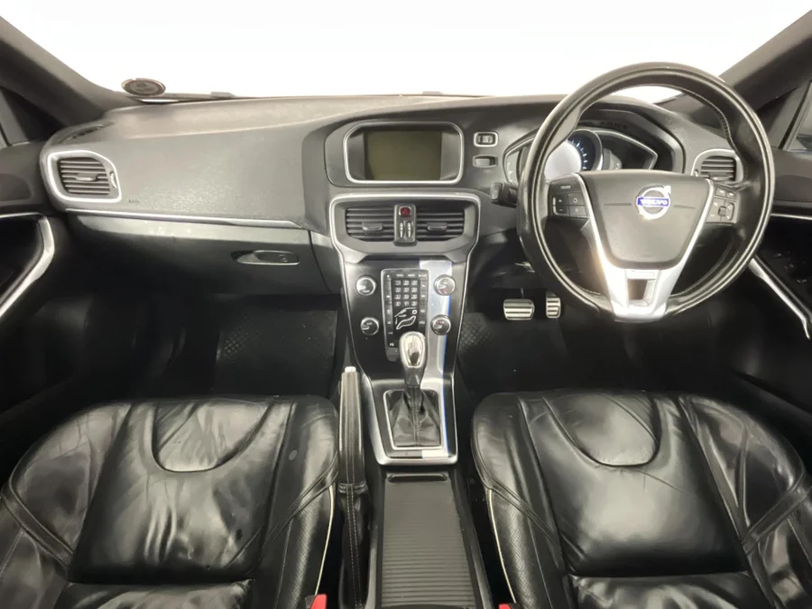 Used 2013 Volvo V40 T5 R-Design - WeBuyCars Gqeberha Used 2013 Volvo V40 T5 R-Design - WeBuyCars Gqeberha