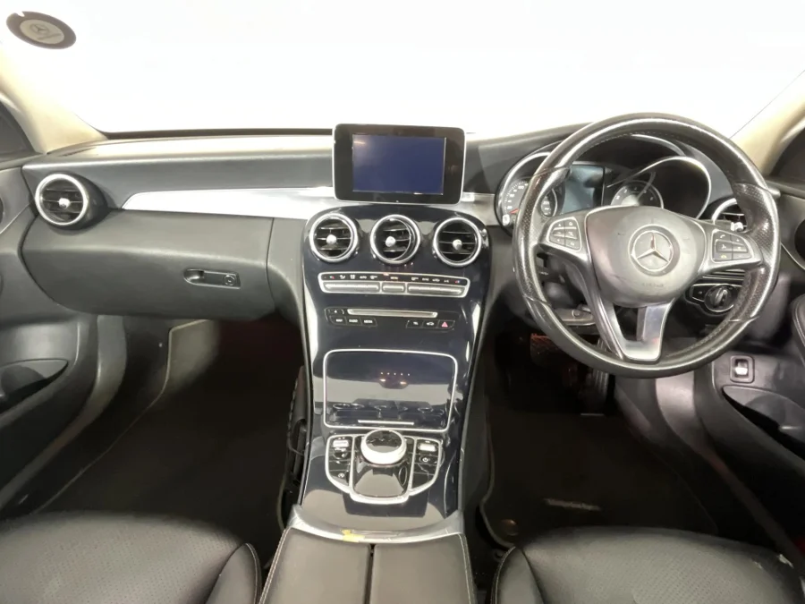 Used 2017 Mercedes-Benz C-Class C180 auto - WeBuyCars The Dome
