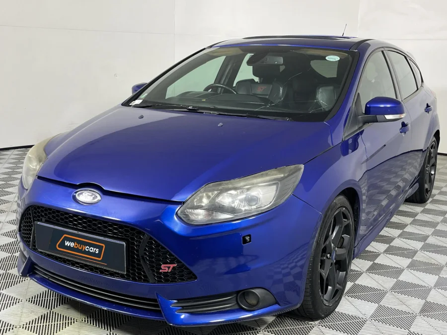 Used 2015 Ford Focus ST 3 - WeBuyCars Riverhorse Used 2015 Ford Focus ST 3 - WeBuyCars Riverhorse