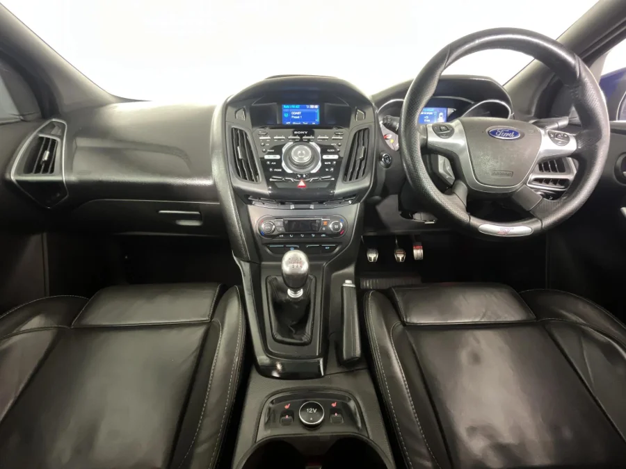 Used 2015 Ford Focus ST 3 - WeBuyCars Riverhorse Used 2015 Ford Focus ST 3 - WeBuyCars Riverhorse