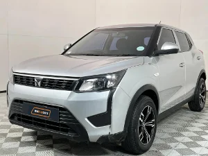 Used 2023 Mahindra XUV300 1.2T W4 SE