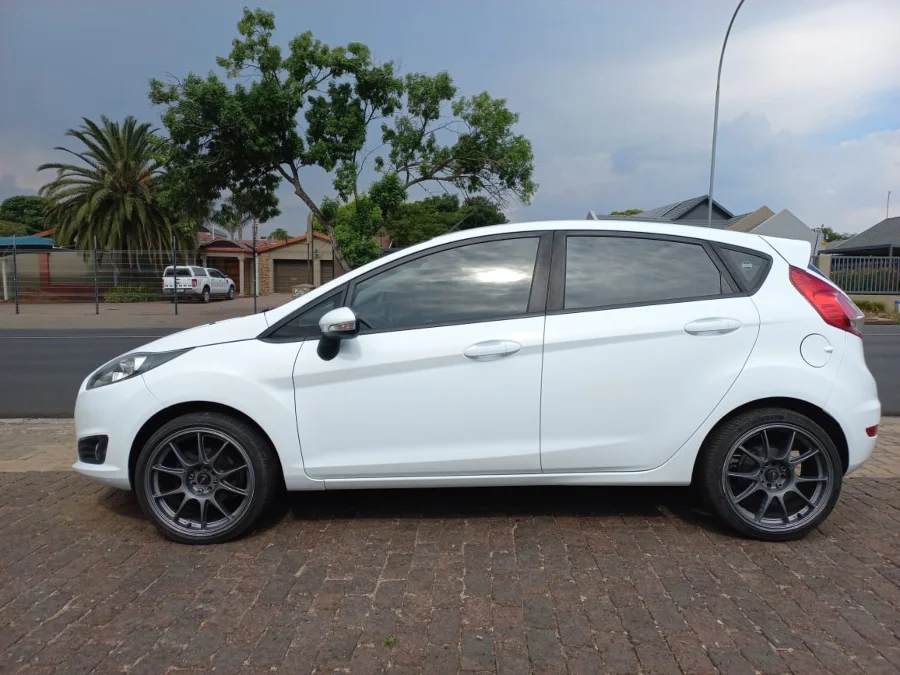 Used 2018 Ford Fiesta 5-door 1.0T Trend - Skyview Autos