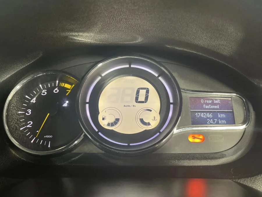 Used 2011 Renault Megane Mégane coupé 1.6 Dynamique - WeBuyCars Brackenfell Cape Town Used 2011 Renault Megane Mégane coupé 1.6 Dynamique - WeBuyCars Brackenfell Cape Town