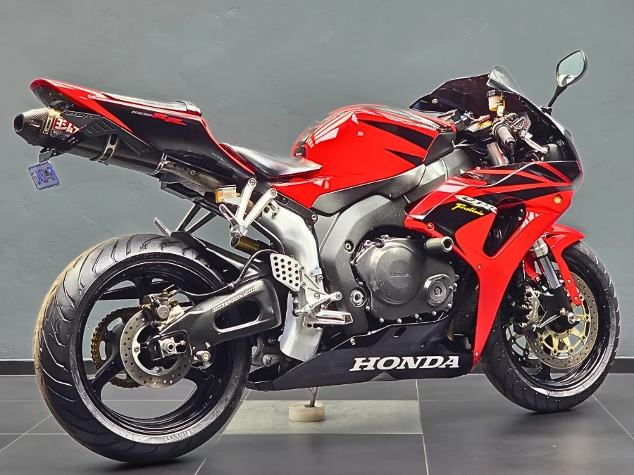 Used 2007 Honda CBR 1000 RR Fireblade - Bikeshop Boksburg Used 2007 Honda CBR 1000 RR Fireblade - Bikeshop Boksburg