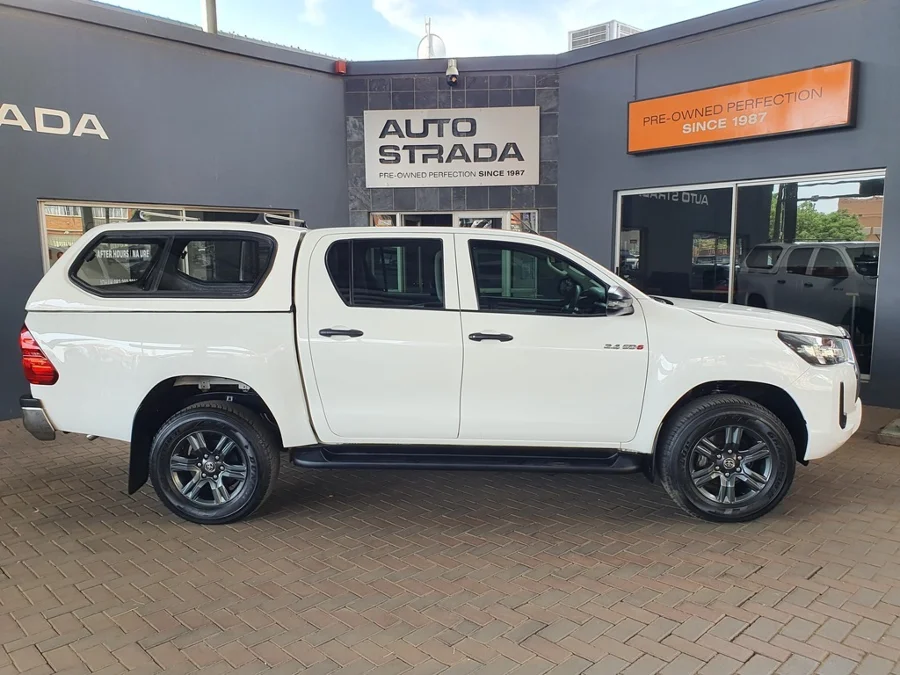 Used 2021 Toyota Hilux 2.4GD-6 double cab Raider manual - Auto Strada Gezina Used 2021 Toyota Hilux 2.4GD-6 double cab Raider manual - Auto Strada Gezina