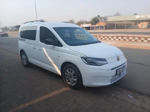 Used 2023 Volkswagen Caddy Maxi 2.0TDI crew bus