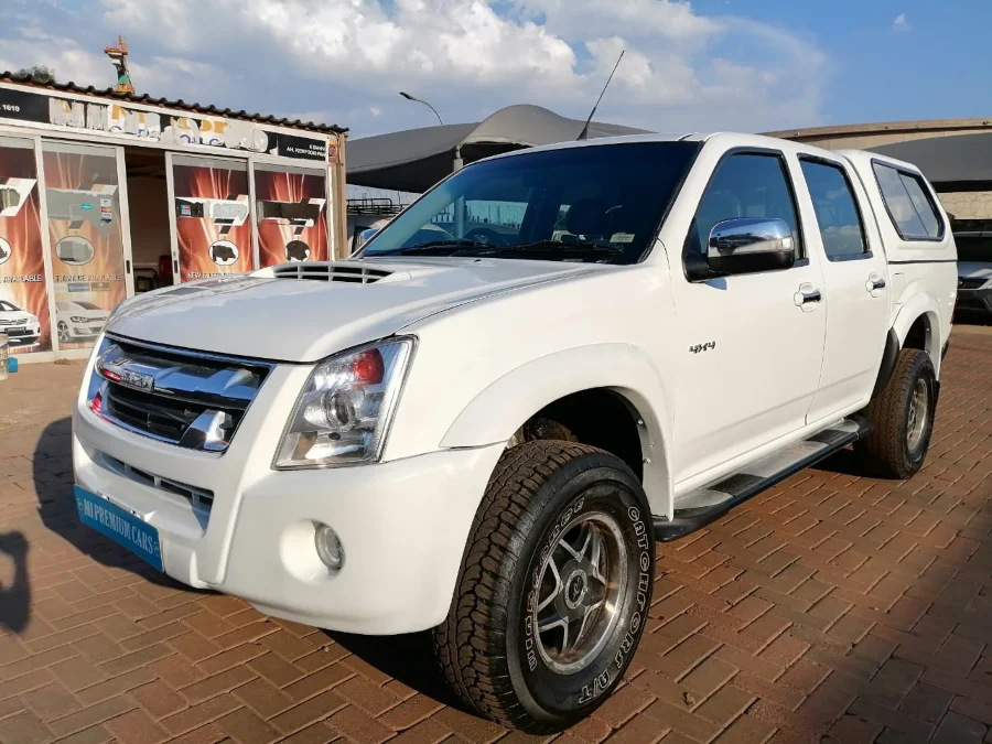 Used 2012 Isuzu KB 300D-Teq double cab 4x4 LX - MI Premium Cars
