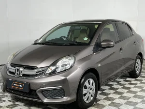 Used 2017 Honda Brio Amaze sedan 1.2 Trend