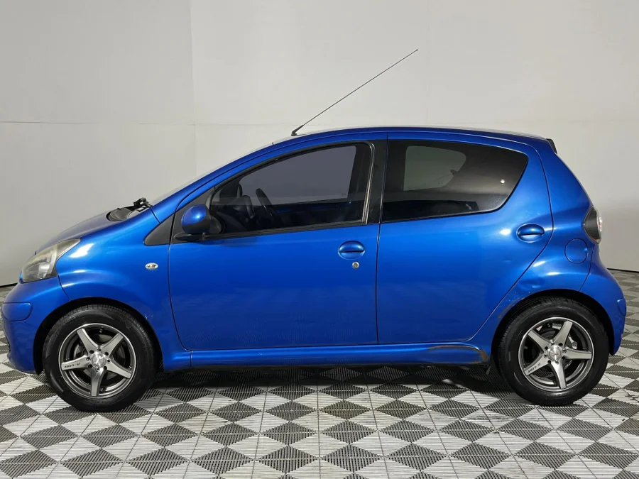 Used 2011 Toyota Aygo 1.0 Fresh - WeBuyCars Germiston Used 2011 Toyota Aygo 1.0 Fresh - WeBuyCars Germiston