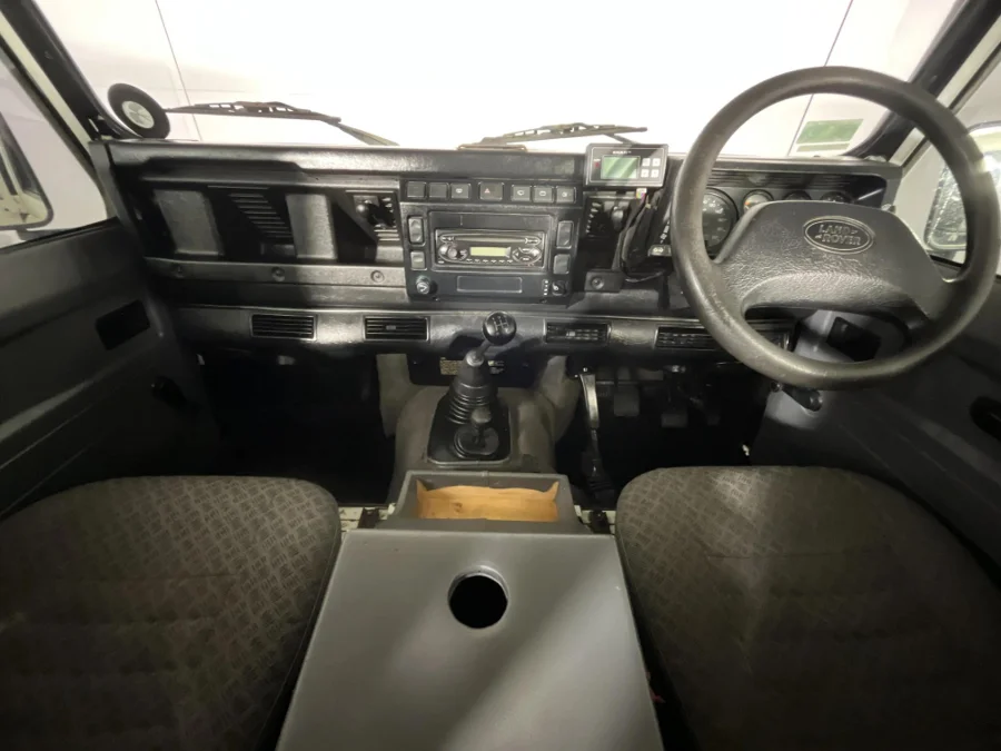 Used 2003 Land Rover Defender 110 2.5 Td5 County - WeBuyCars Vereeniging Used 2003 Land Rover Defender 110 2.5 Td5 County - WeBuyCars Vereeniging