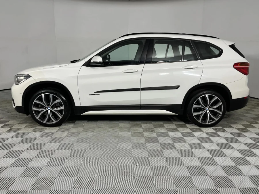 Used 2017 BMW X1 sDrive20i xLine sports-auto - WeBuyCars Silverlakes