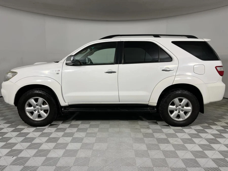 Used 2011 Toyota Fortuner 3.0D-4D - WeBuyCars Silverlakes Used 2011 Toyota Fortuner 3.0D-4D - WeBuyCars Silverlakes