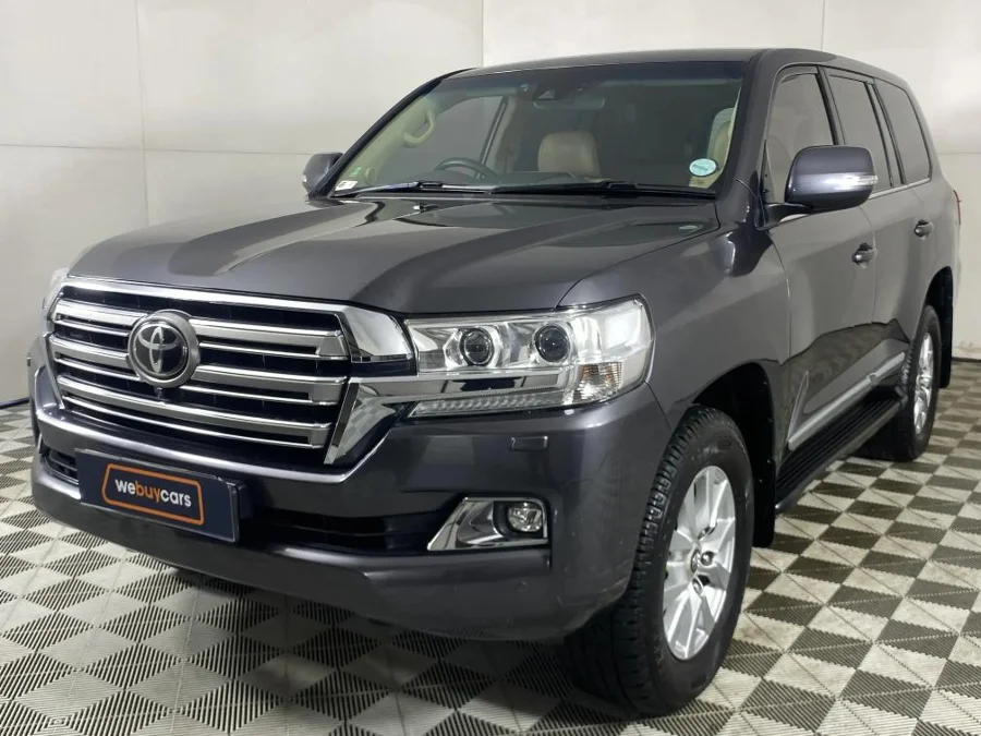 Used 2017 Toyota Land Cruiser 200 4.5D-4D V8 VX-R - WeBuyCars The Dome Used 2017 Toyota Land Cruiser 200 4.5D-4D V8 VX-R - WeBuyCars The Dome