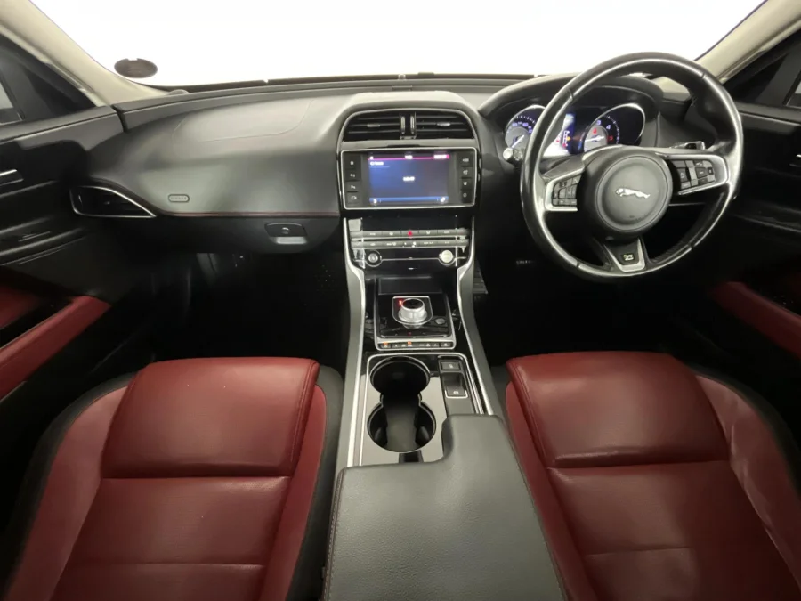 Used 2016 Jaguar XE 20d R-Sport - WeBuyCars Silverlakes Used 2016 Jaguar XE 20d R-Sport - WeBuyCars Silverlakes