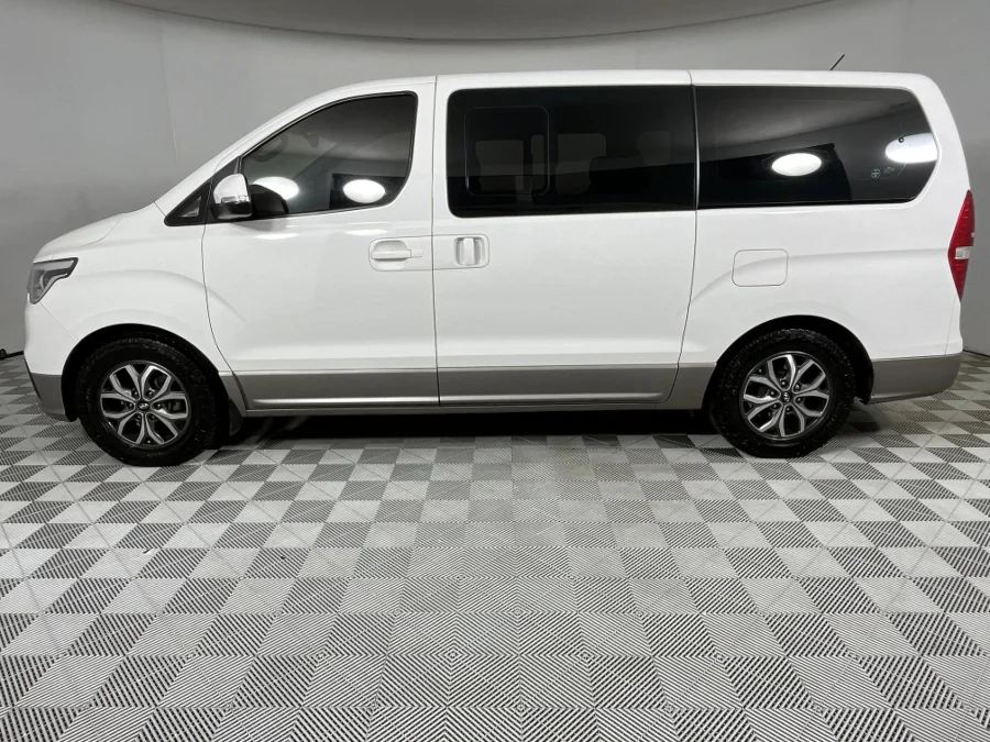 Used 2018 Hyundai H-1 2.5VGTi bus Elite 9-seater - WeBuyCars Silverlakes Used 2018 Hyundai H-1 2.5VGTi bus Elite 9-seater - WeBuyCars Silverlakes