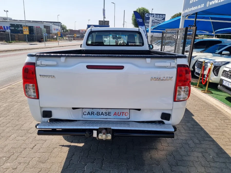 Used 2024 Toyota Hilux 2.0 - Carbase Auto