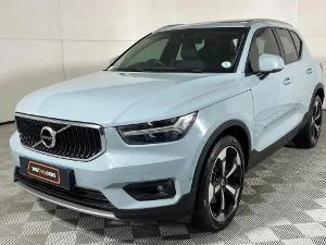 Used 2019 Volvo XC40 T5 AWD Momentum