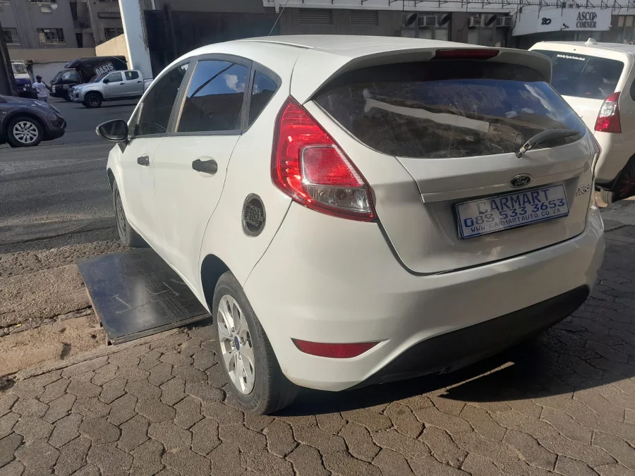 Used 2017 Ford Fiesta sedan 1.4 Ambiente - Carmart Auto Dealer Used 2017 Ford Fiesta sedan 1.4 Ambiente - Carmart Auto Dealer