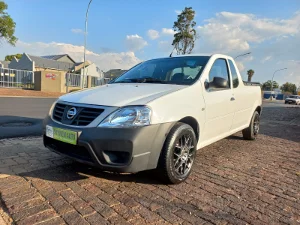 Used 2022 Nissan NP200 1.6i (aircon) safety pack
