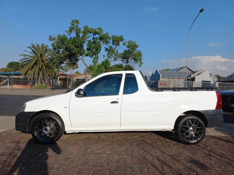 Used 2022 Nissan NP200 1.6i (aircon) safety pack - Skyview Autos Used 2022 Nissan NP200 1.6i (aircon) safety pack - Skyview Autos