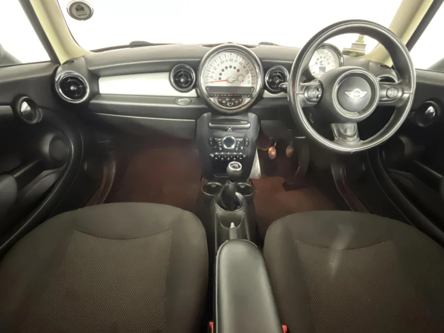 Used 2011 MINI Hatch Cooper - WeBuyCars Silverlakes Used 2011 MINI Hatch Cooper - WeBuyCars Silverlakes