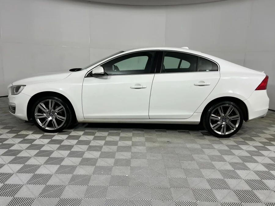 Used 2014 Volvo S60 T3 Excel - WeBuyCars Silverlakes