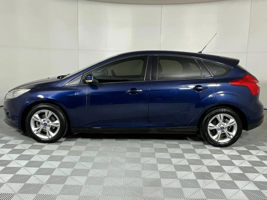 Used 2011 Ford Focus sedan 1.6 Ambiente - WeBuyCars Polokwane Used 2011 Ford Focus sedan 1.6 Ambiente - WeBuyCars Polokwane