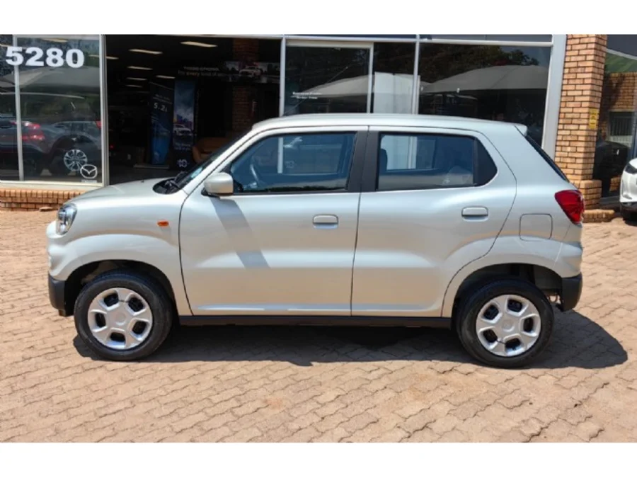 Used 2023 Suzuki S-Presso 1.0 GL manual - BB Nissan Mokopane Used 2023 Suzuki S-Presso 1.0 GL manual - BB Nissan Mokopane