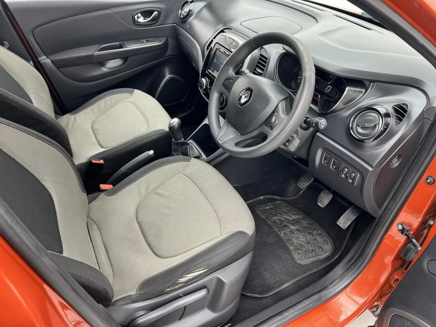 Used 2015 Renault Captur 66kW turbo Dynamique - EBK Auto Used 2015 Renault Captur 66kW turbo Dynamique - EBK Auto