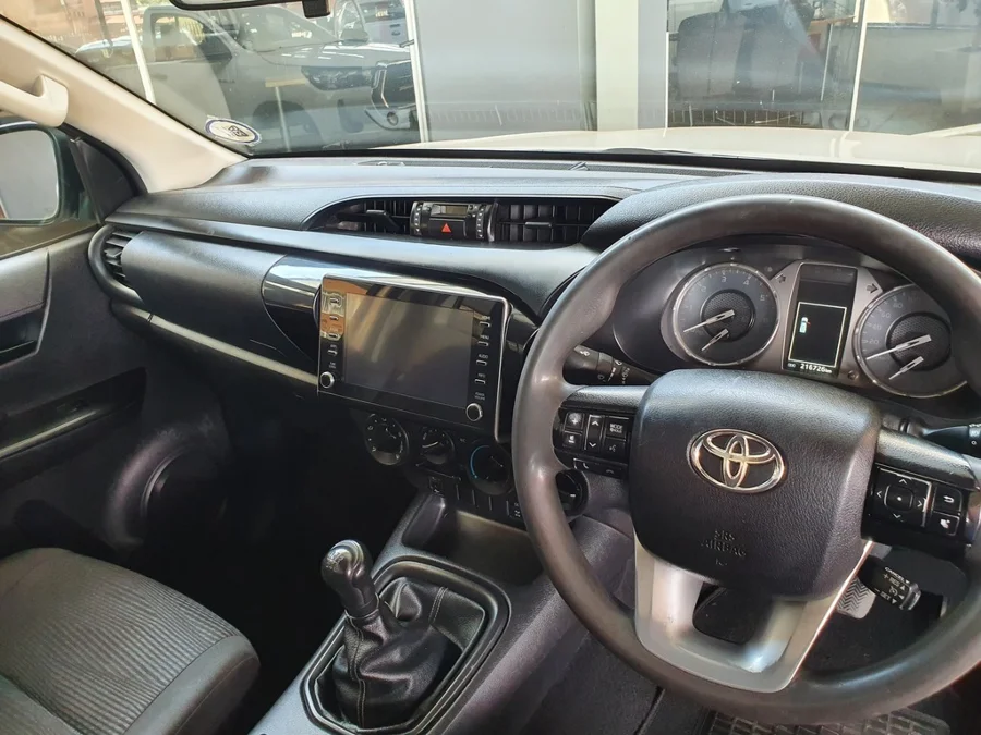 Used 2022 Toyota Hilux 2.4GD-6 single cab 4x4 Raider manual - Auto Strada Gezina