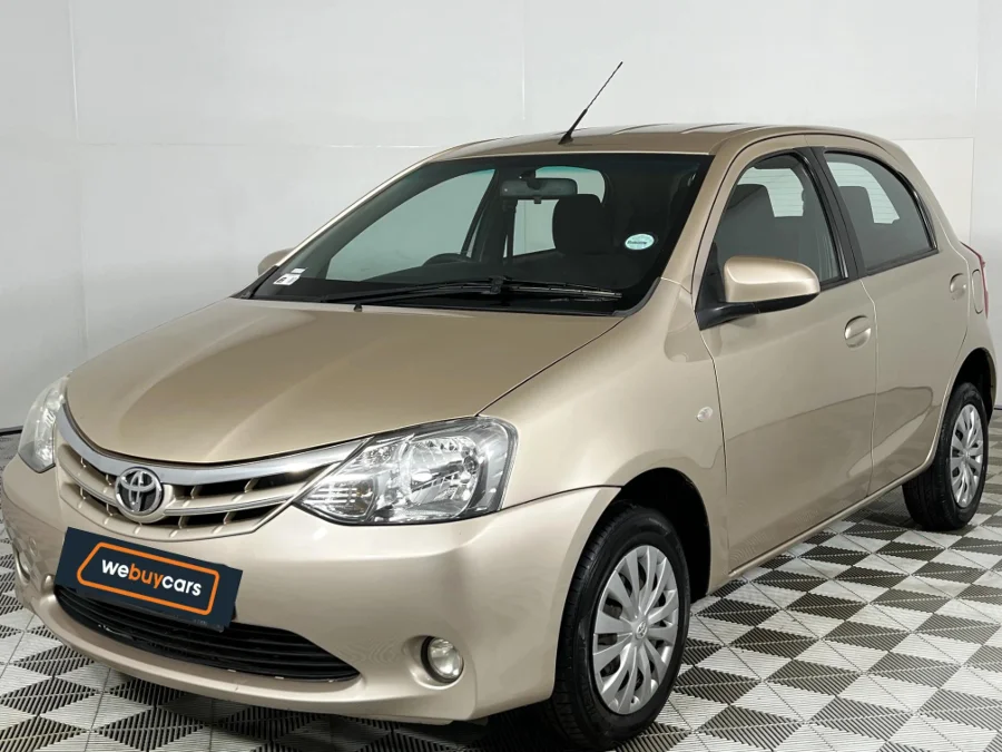 Used 2015 Toyota Etios hatch 1.5 Sprint - WeBuyCars Silverlakes Used 2015 Toyota Etios hatch 1.5 Sprint - WeBuyCars Silverlakes