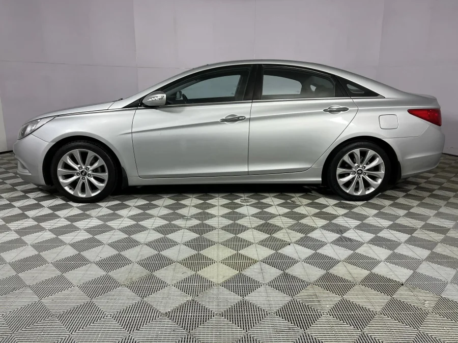 Used 2012 Hyundai Sonata 2.4 Executive - WeBuyCars Brackenfell Cape Town Used 2012 Hyundai Sonata 2.4 Executive - WeBuyCars Brackenfell Cape Town