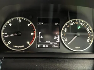 Used 2013 Land Rover Discovery SDV6 SE