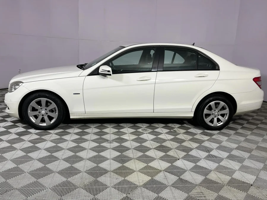 Used 2010 Mercedes-Benz C-Class C220CDI Classic - WeBuyCars Epping Used 2010 Mercedes-Benz C-Class C220CDI Classic - WeBuyCars Epping