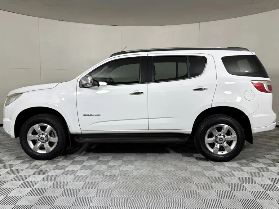 Used 2014 Chevrolet Trailblazer 2.8D LTZ auto - WeBuyCars Midstream Used 2014 Chevrolet Trailblazer 2.8D LTZ auto - WeBuyCars Midstream