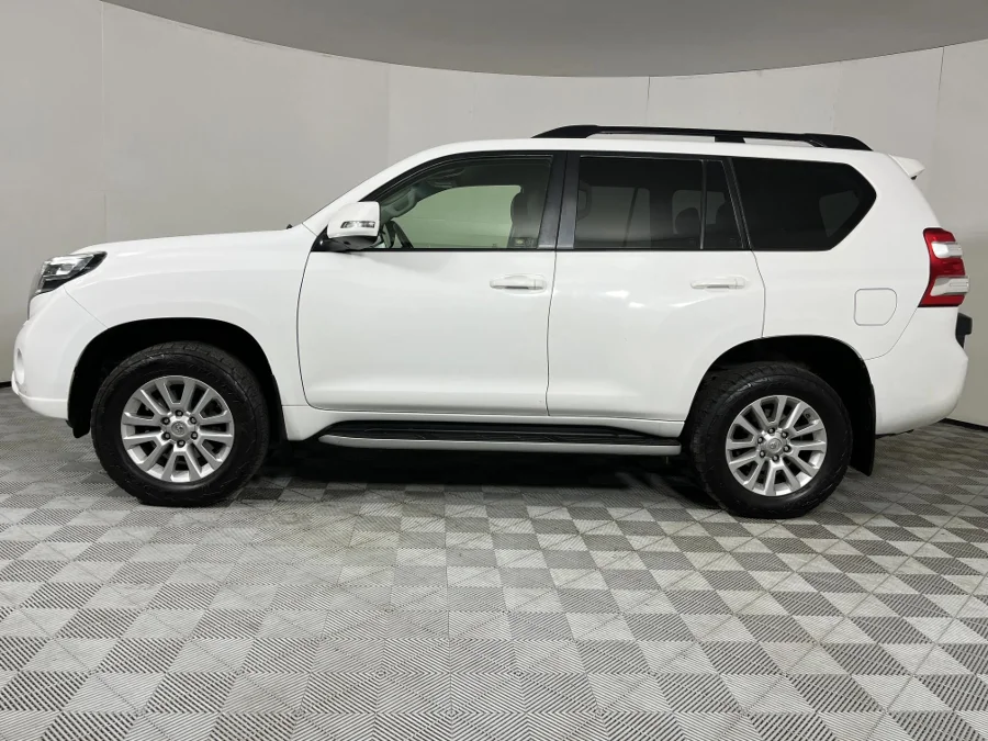 Used 2017 Toyota Land Cruiser Prado 4.0 VX - WeBuyCars Pietermaritzburg Used 2017 Toyota Land Cruiser Prado 4.0 VX - WeBuyCars Pietermaritzburg