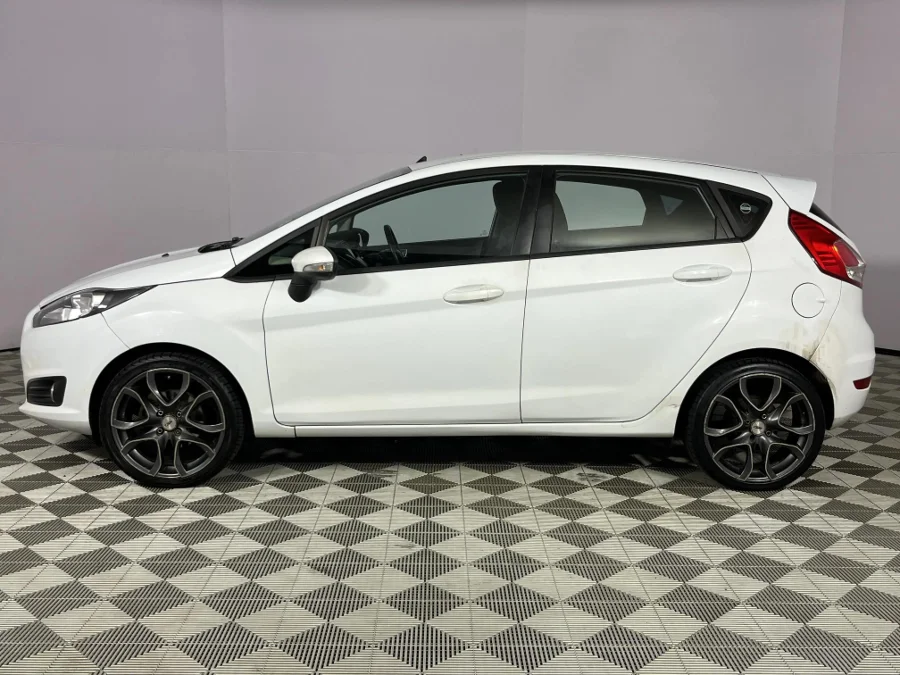 Used 2013 Ford Fiesta 5-door 1.0T Trend - WeBuyCars Durban Used 2013 Ford Fiesta 5-door 1.0T Trend - WeBuyCars Durban
