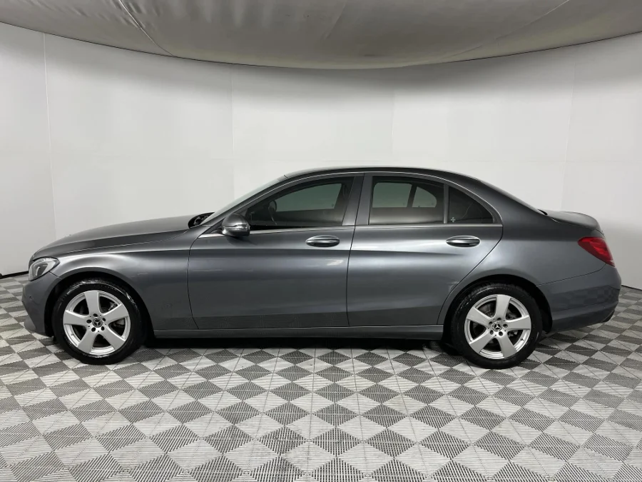 Used 2017 Mercedes-Benz C-Class C180 auto - WeBuyCars Richmond Used 2017 Mercedes-Benz C-Class C180 auto - WeBuyCars Richmond