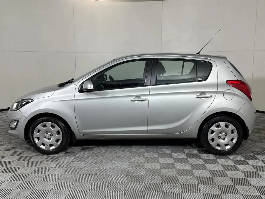 Used 2012 Hyundai i20 1.4 Fluid - WeBuyCars Midstream Used 2012 Hyundai i20 1.4 Fluid - WeBuyCars Midstream