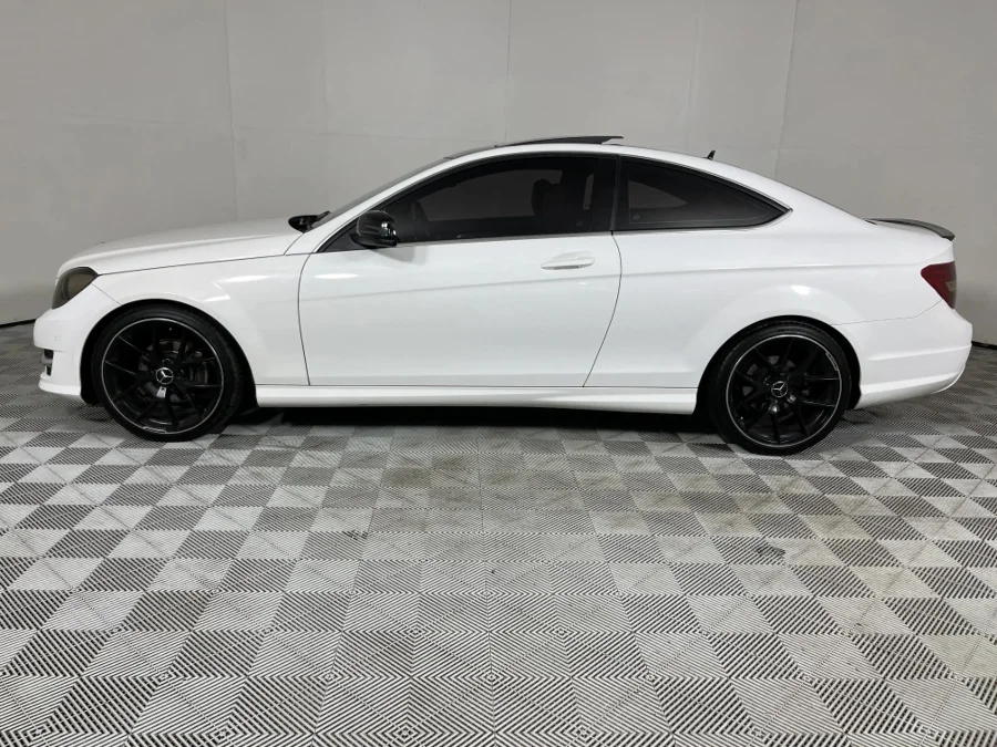 Used 2013 Mercedes-Benz C-Class C180 coupé auto - WeBuyCars The Dome