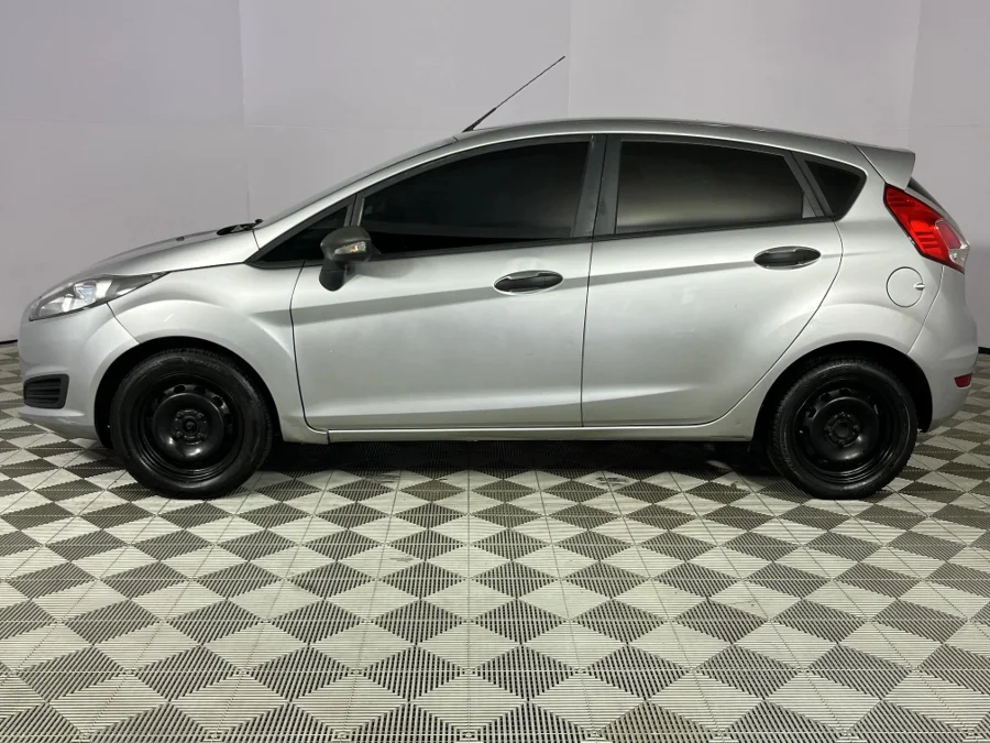 Used 2015 Ford Fiesta 5-door 1.4 Ambiente - WeBuyCars Durban Used 2015 Ford Fiesta 5-door 1.4 Ambiente - WeBuyCars Durban