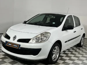 Used 2006 Renault Clio 1.6 Expression 5-door automatic